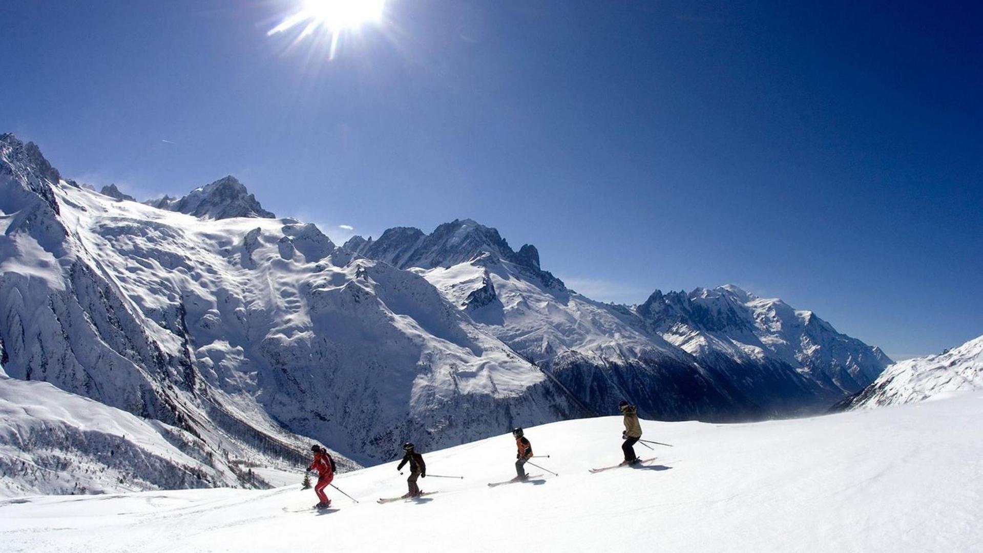 Apartment Germain Close To Chamonix Mont Blanc Exterior photo