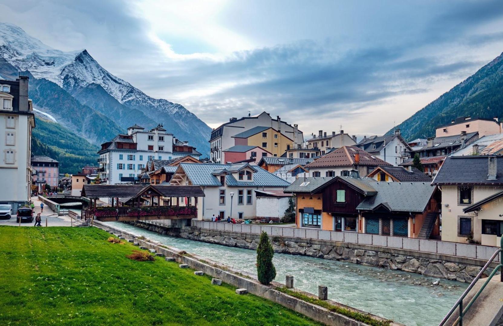 Apartment Germain Close To Chamonix Mont Blanc Exterior photo